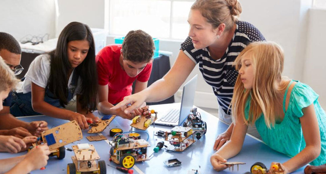 Top 10 Educational Toys for Pakistani Kids in 2025- Bachun Ki Duniya