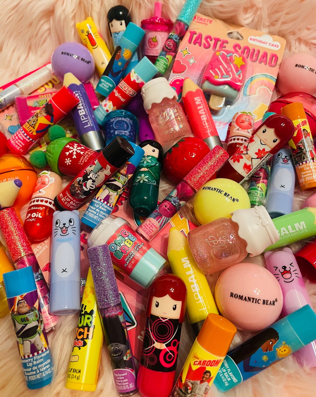 Ultimate Guide to Lip Balms and Lip Glosses in Pakistan - Best Products for Every Season