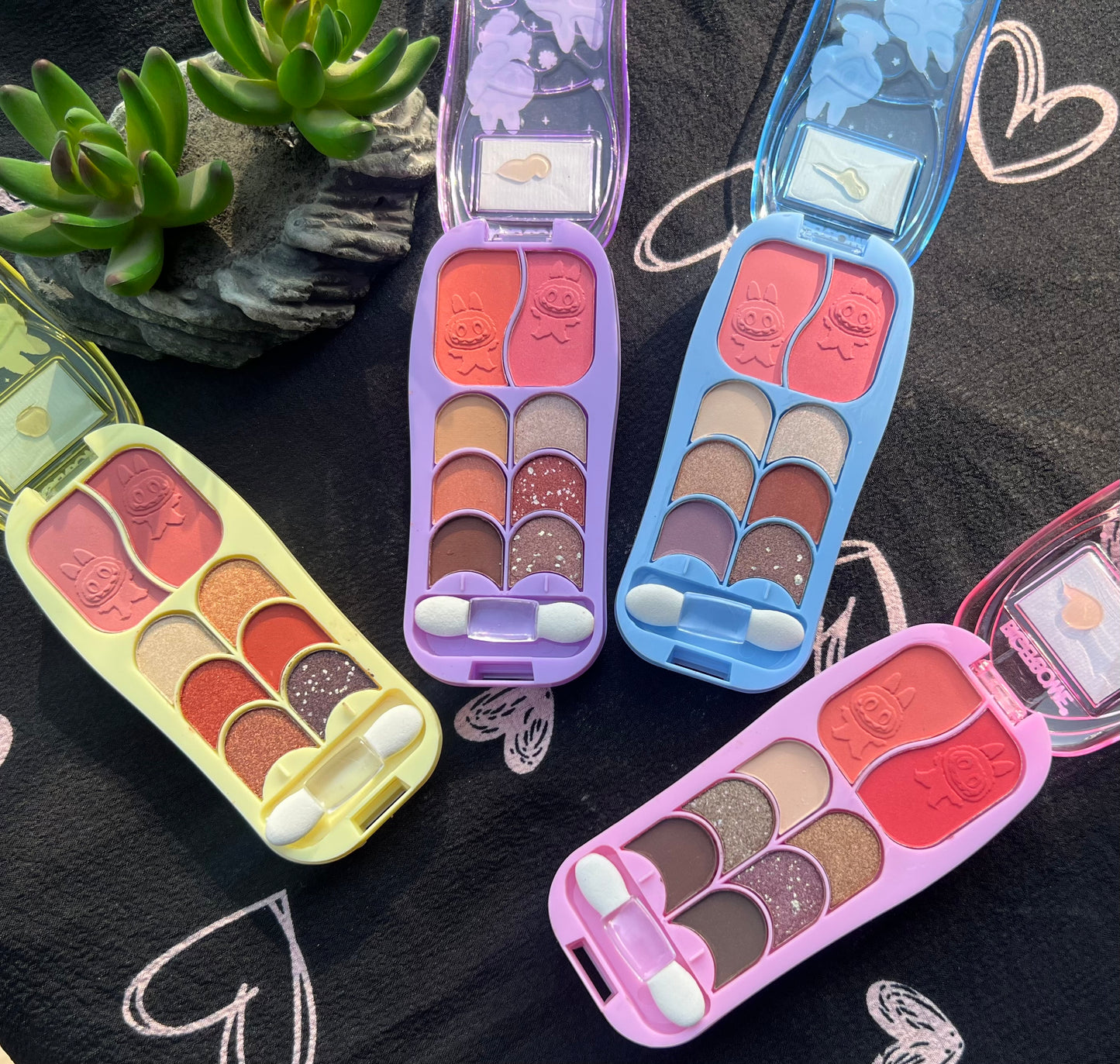 Bunny Cell Phone Eyeshadow, Blush & Face Powder Makeup Kit