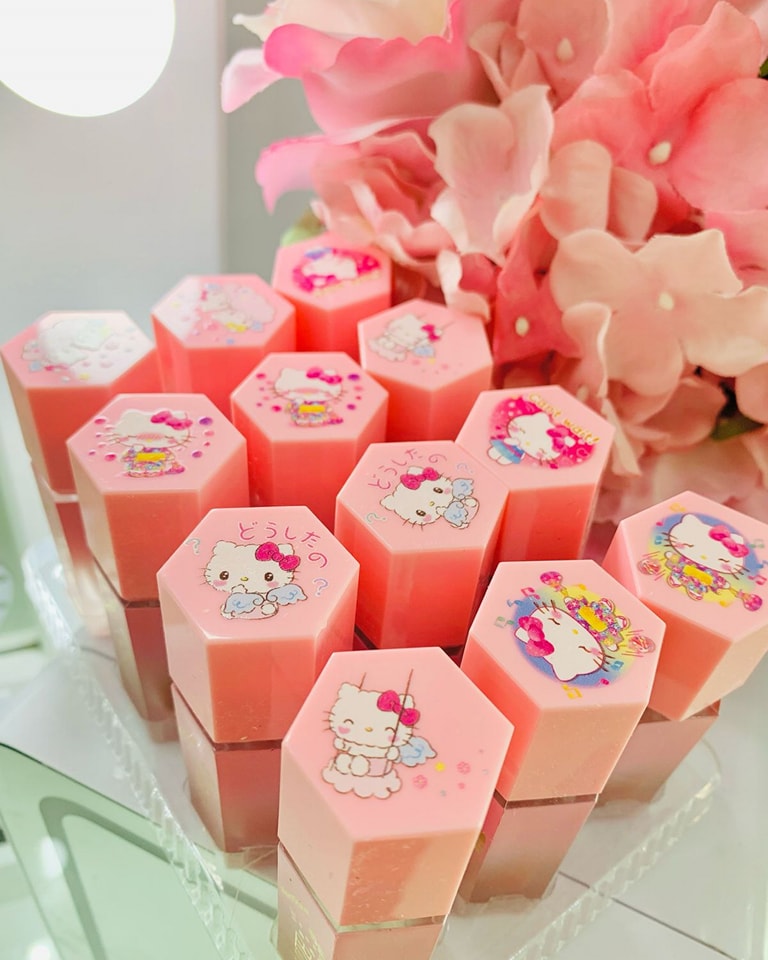 Hello Kitty Liquid Blush On