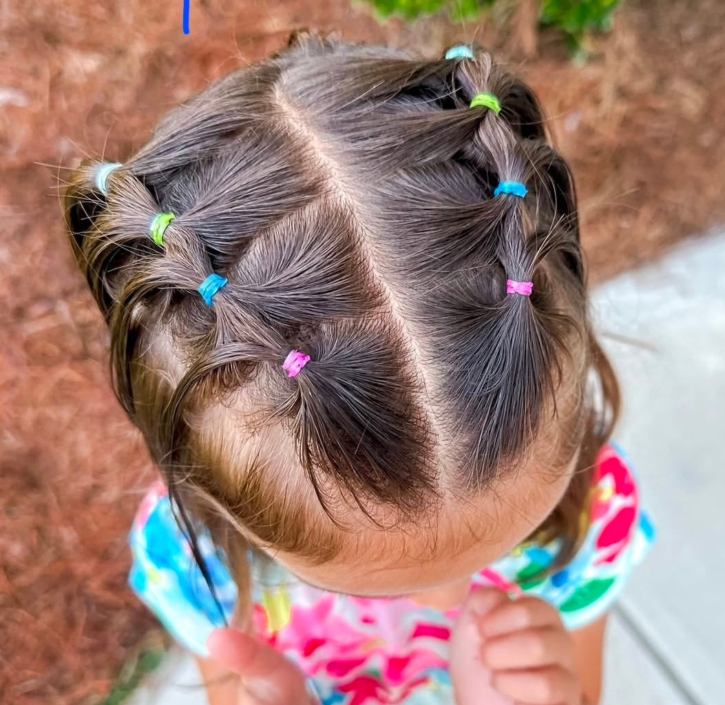 Kids Princess Hair Accessory Bag | 24 Mini Catchers, 100 Rubber Band Ponies