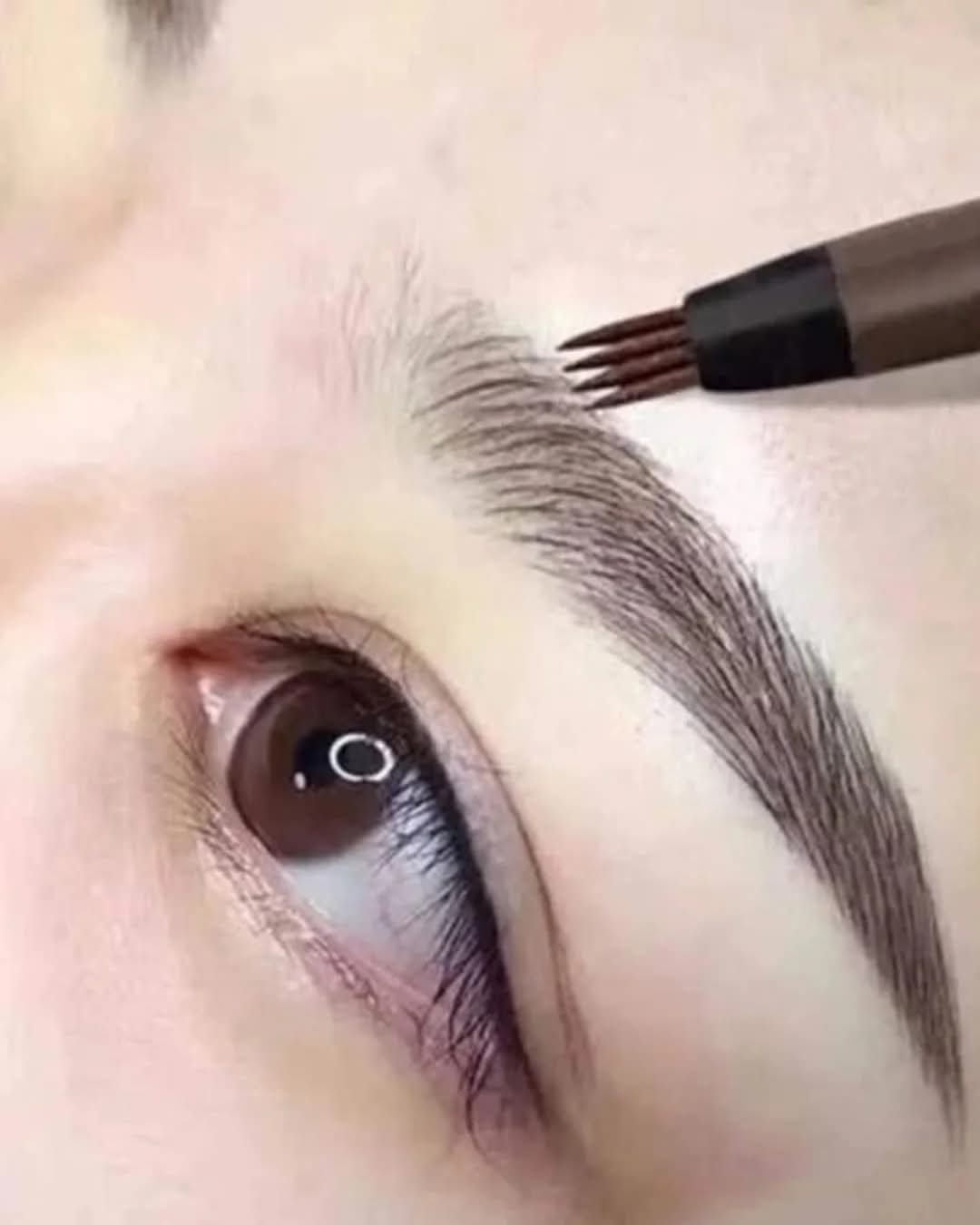 Hello Kitty Eye Brow Brush