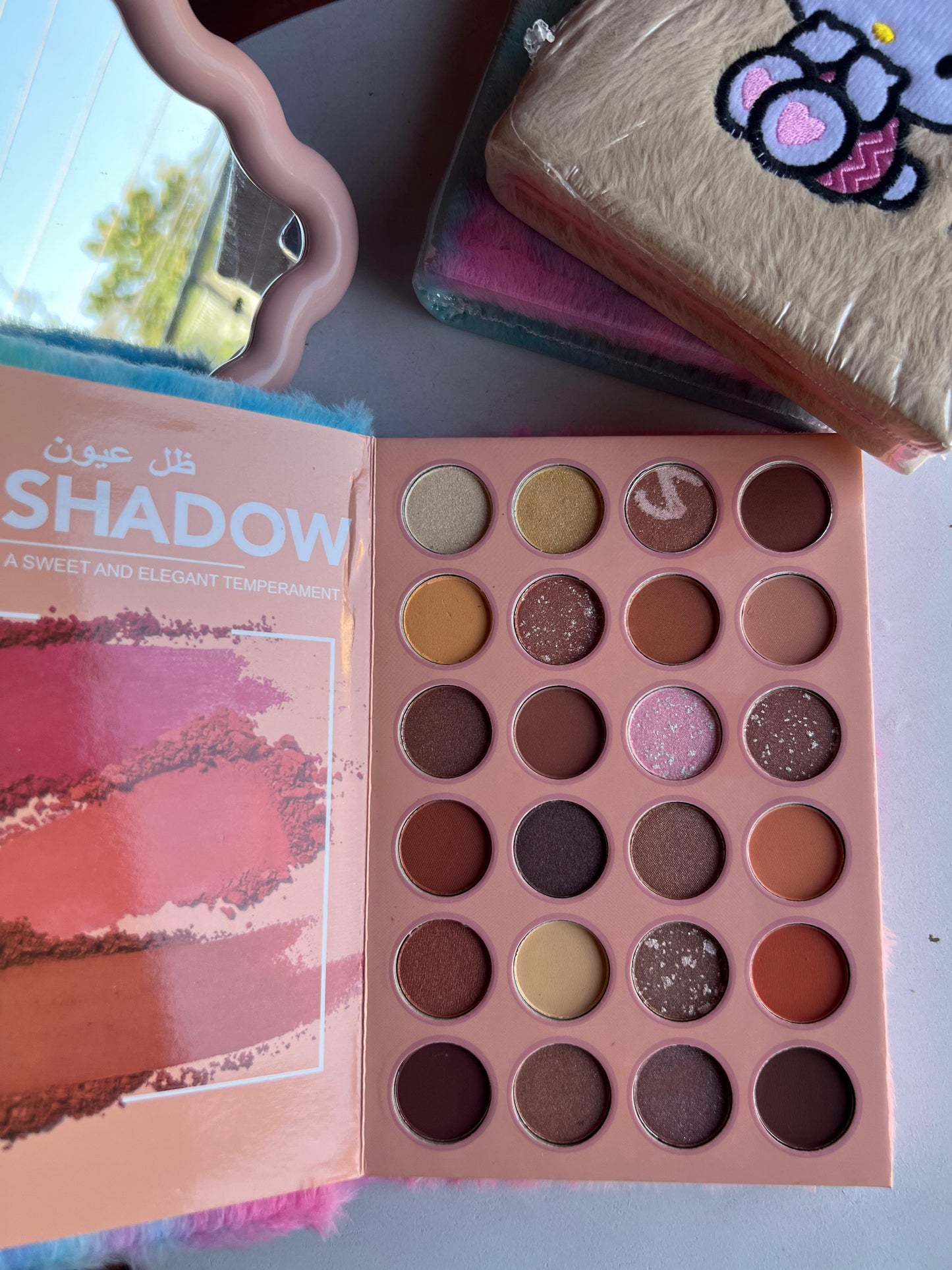 Hello Kitty Furry Cover 3-Page Makeup Book