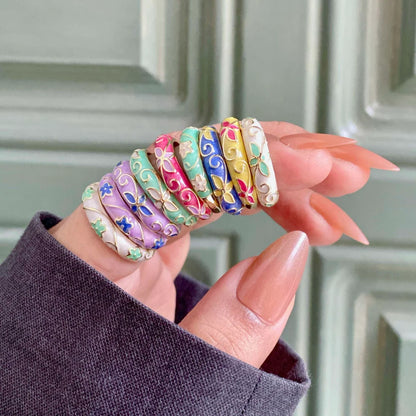 Pinteresty Enamel Floral Ring