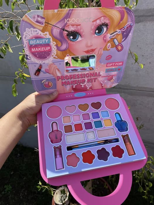 Doll Bag All In One Kids Makeup Kit