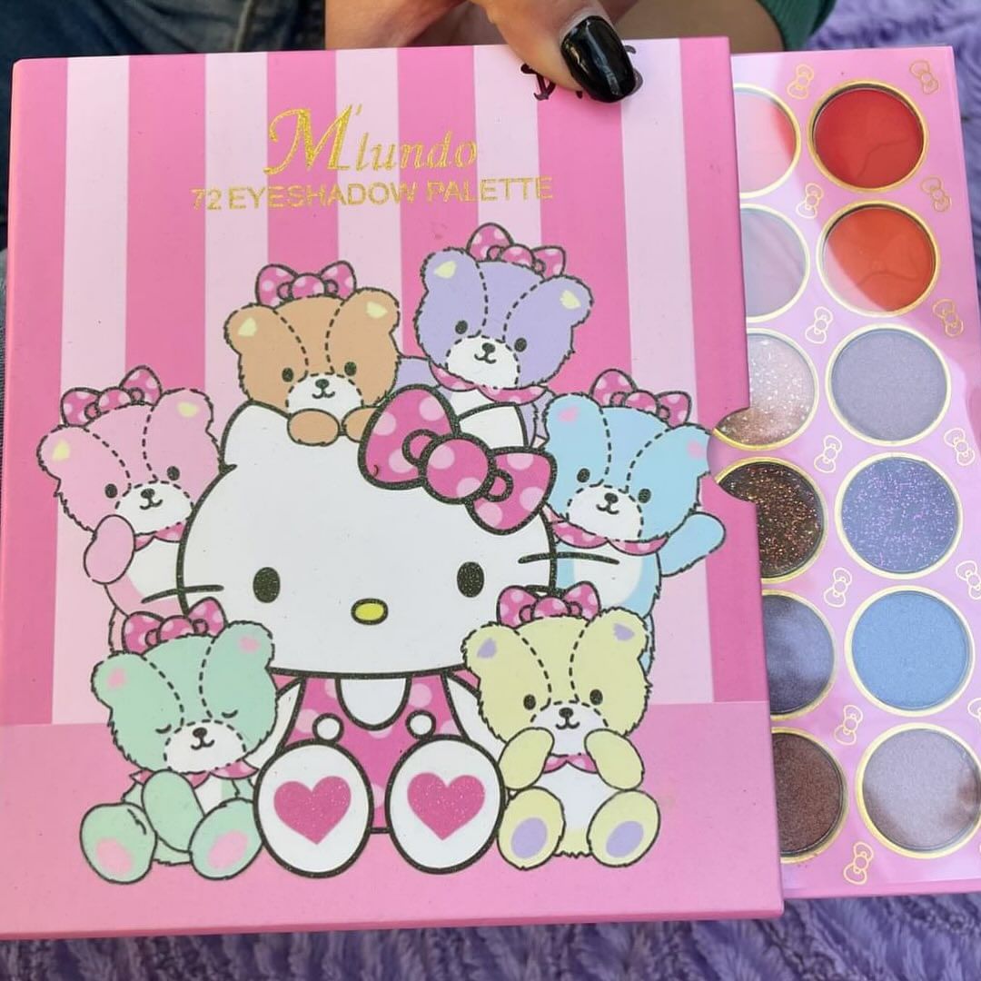 Mlundo Hello Kitty Eyeshadow Book Pallette