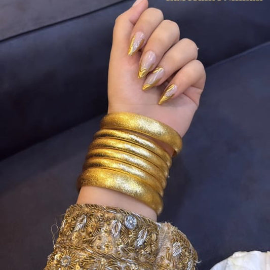2 Karas & 4 Viral Golden Bangles Set