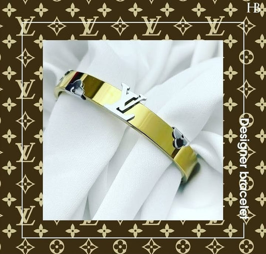 Luxurious Look Stainless Steel Handcuff