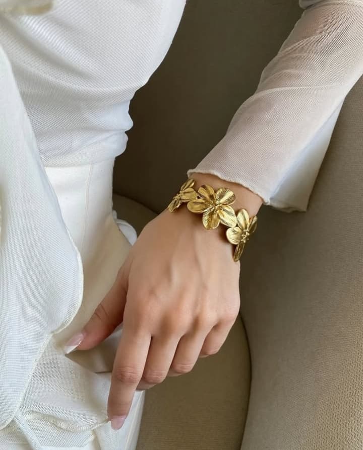 Flower Stainless Steel HandCuff