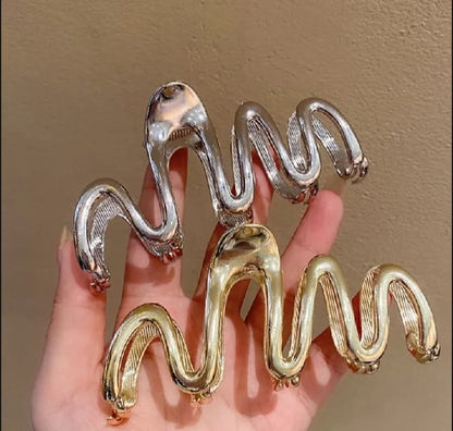 Vintage Wavy Metal Hair Catchers