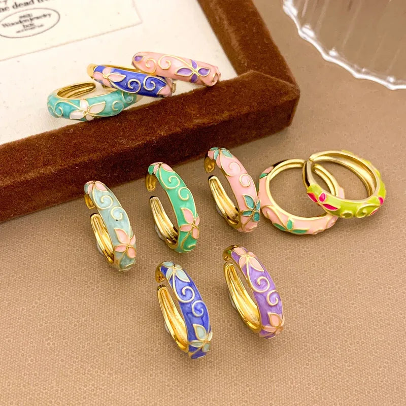 Pinteresty Enamel Floral Ring