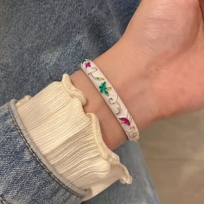 Pinteresty Enamel Floral Bangle | Handcuff