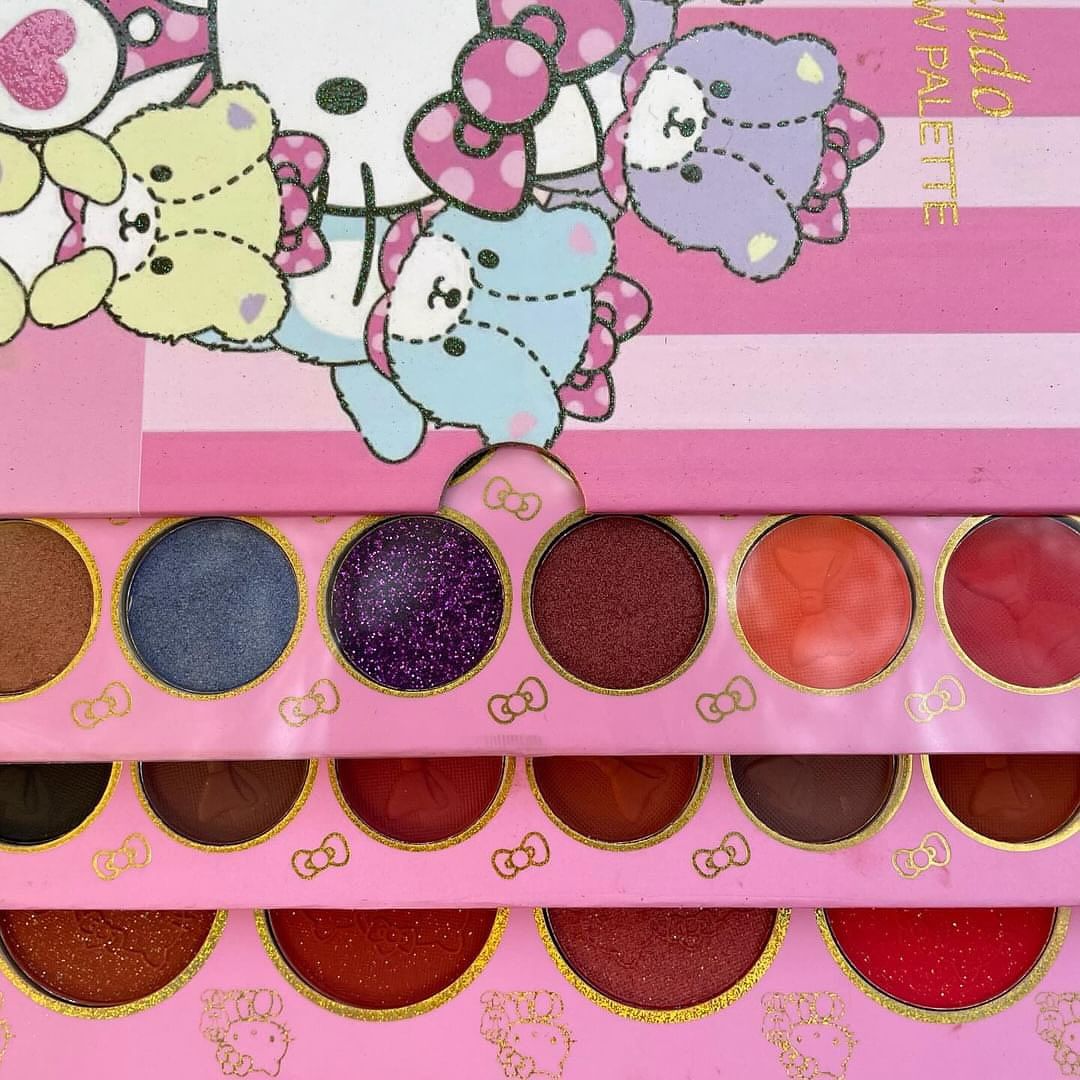 Mlundo Sanrio Hello Kitty Eyeshadow Book Pallette