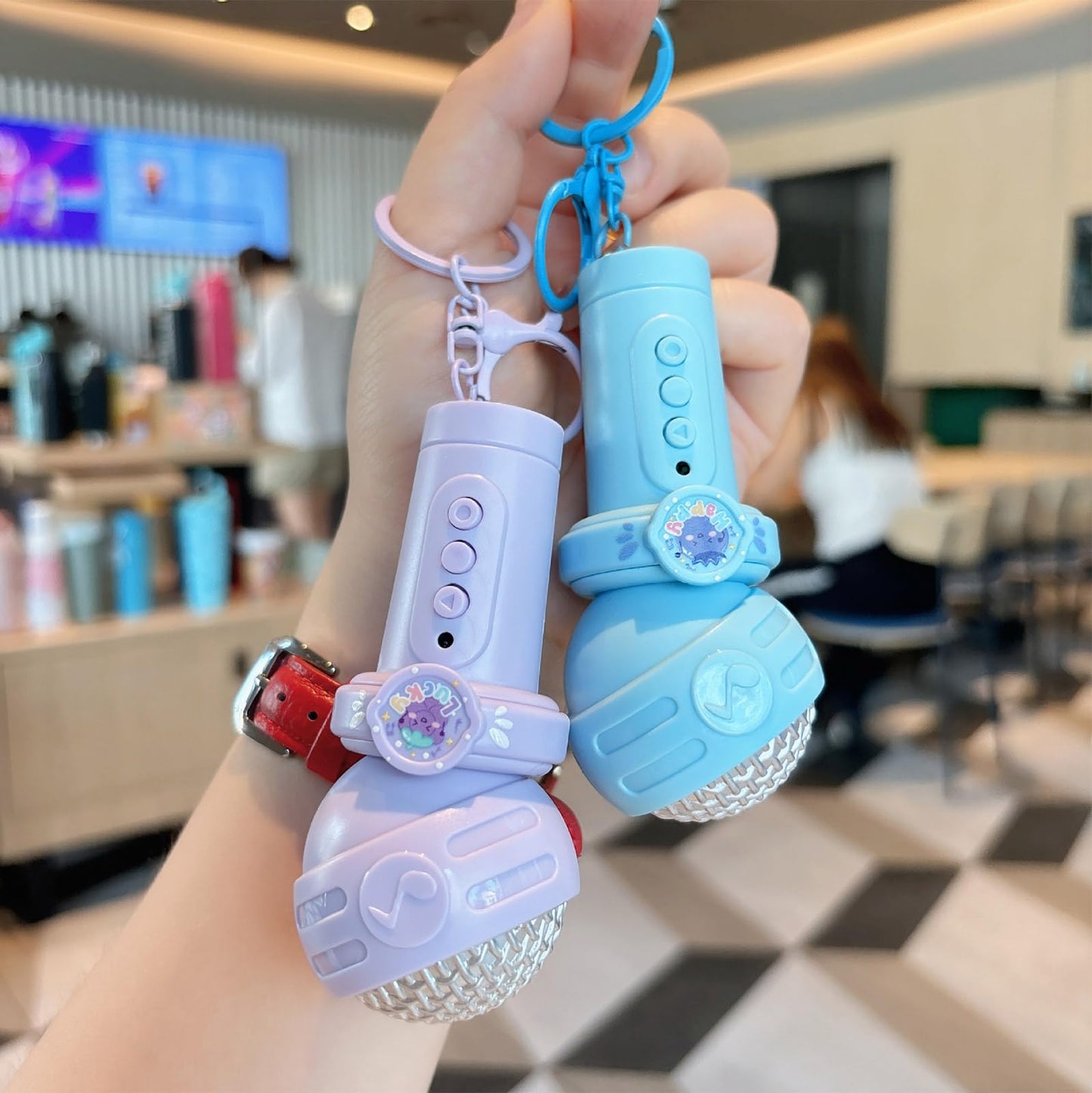 Mini Wireless Karaoke Mic Keychain – Record & Play Music