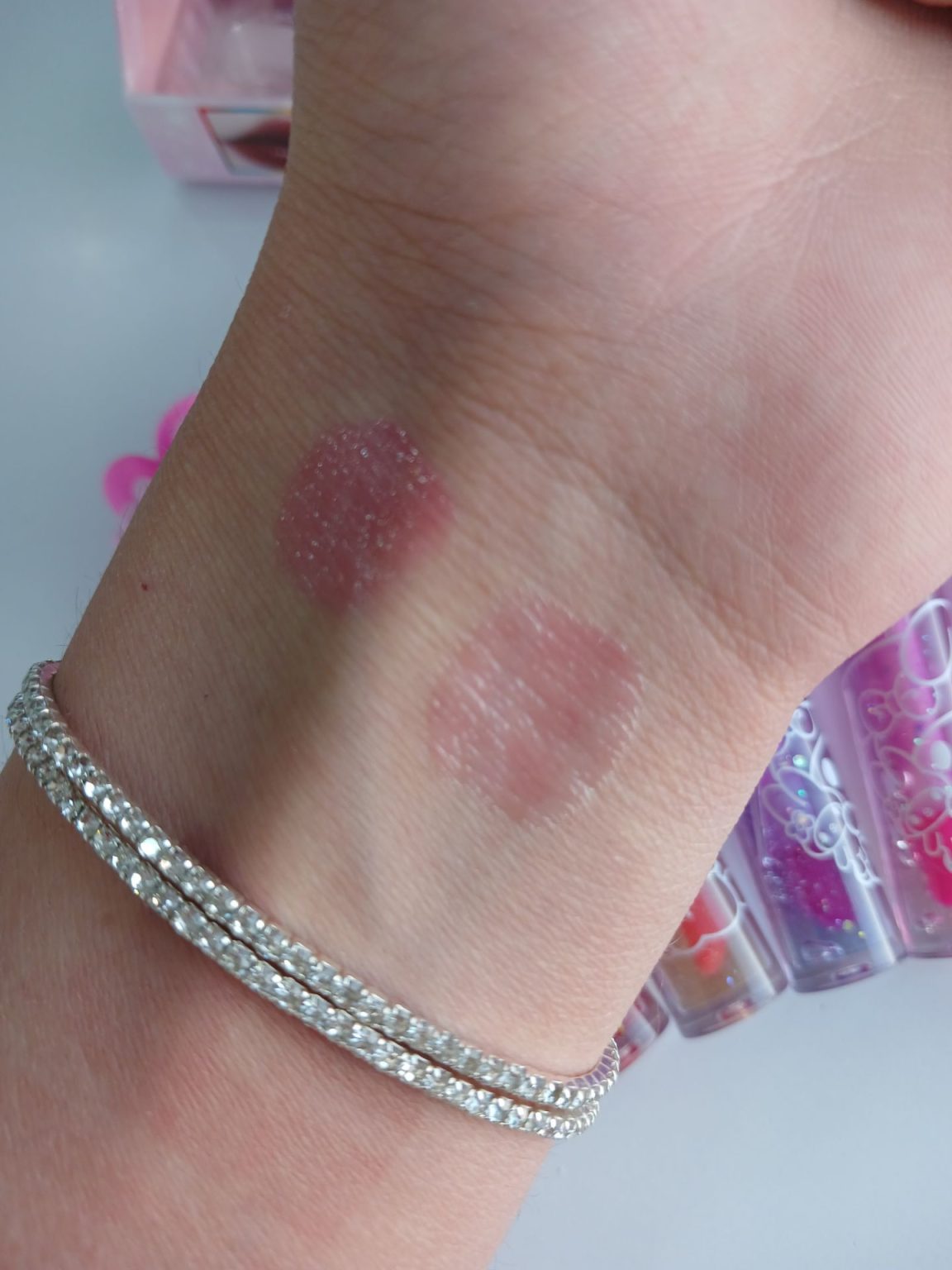 Hello Kitty Colour Changing Magic Lip Gloss