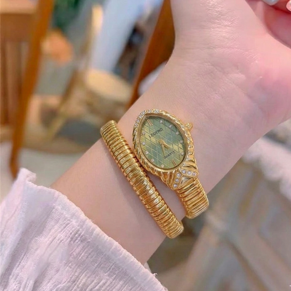 Trending Snake Watch With Luxury Box