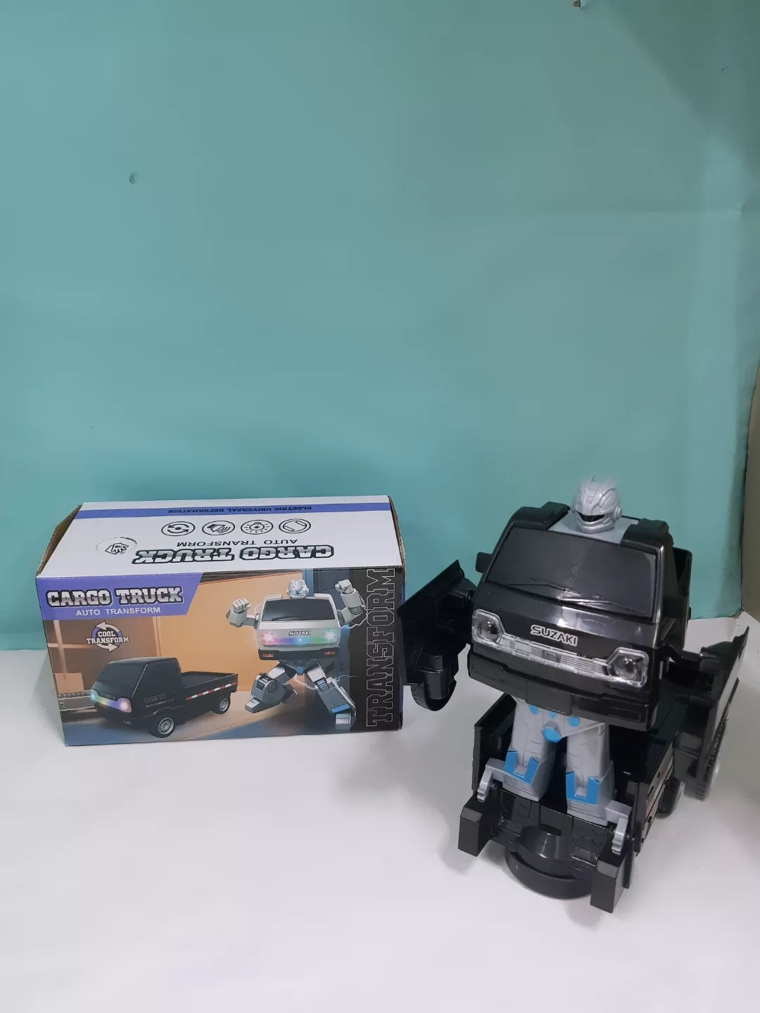 Suzuki Carry Cargo Auto-Transform Robot Car Toy for Kids