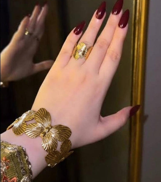 Butterfly Hanfcuff And Ring