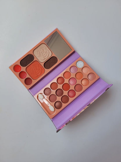 Anylady Sweet Donut Bear All In One Makeup Pallete