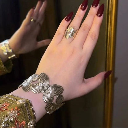 Butterfly Hanfcuff And Ring